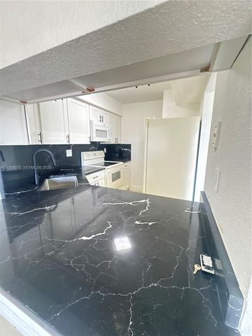 8500 NW 8th Street 303, Miami, FL 33126