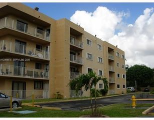 8500 NW 8th Street 303, Miami, FL 33126