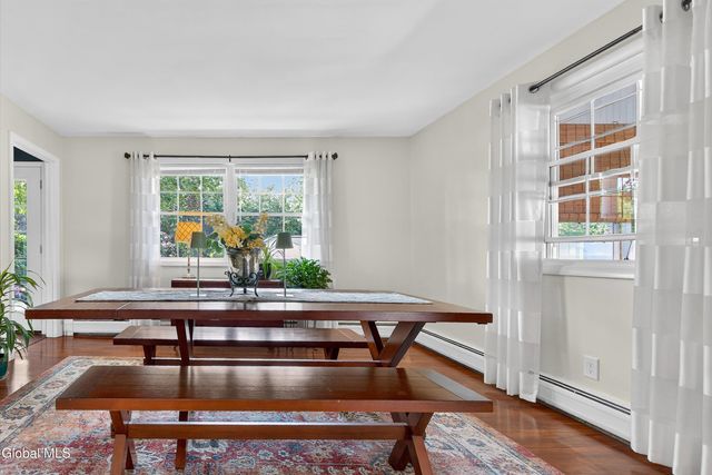 7 Mountain Way, Clifton Park, NY 12065