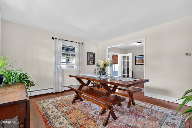 7 Mountain Way, Clifton Park, NY 12065