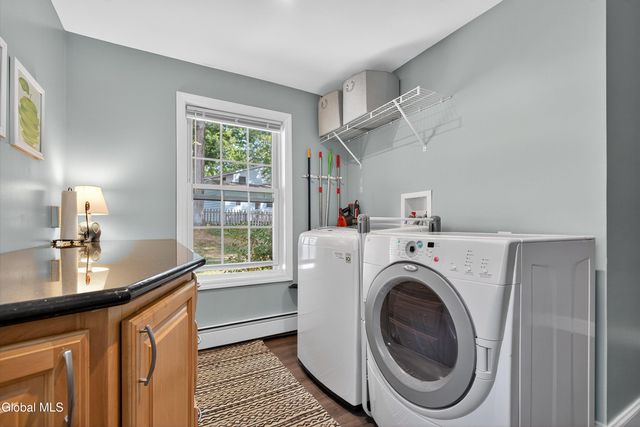 7 Mountain Way, Clifton Park, NY 12065