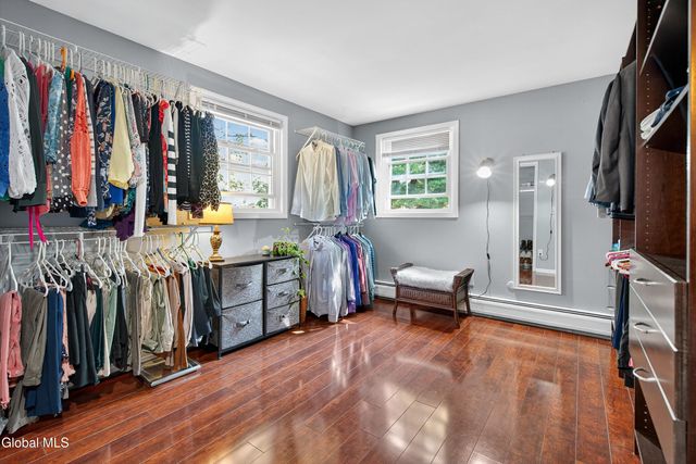 7 Mountain Way, Clifton Park, NY 12065