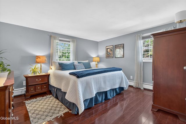 7 Mountain Way, Clifton Park, NY 12065