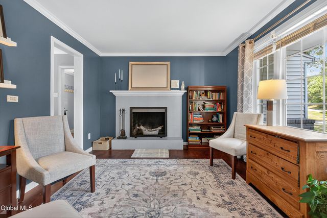 7 Mountain Way, Clifton Park, NY 12065