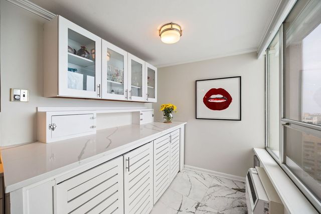 940 W Glenlake Avenue 34D, Chicago, IL 60660