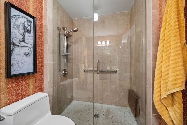 940 W Glenlake Avenue 34D, Chicago, IL 60660