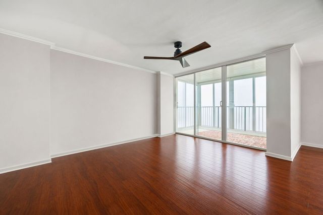 940 W Glenlake Avenue 34D, Chicago, IL 60660