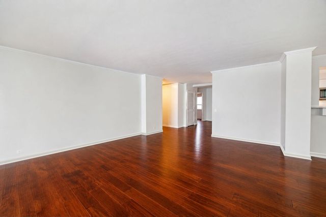 940 W Glenlake Avenue 34D, Chicago, IL 60660