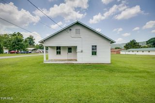 400 Riverside Drive, Unicoi, TN 37692