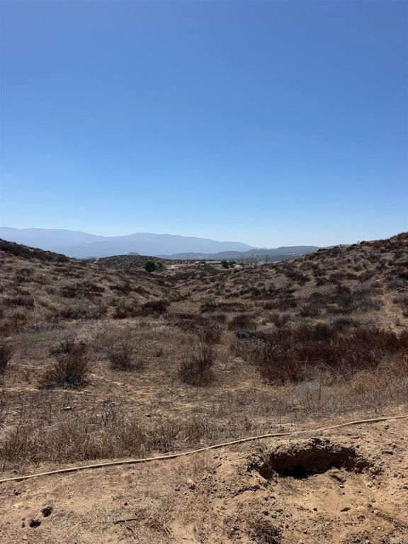 38497 Trifone Road, Hemet, CA 92592 — exterior