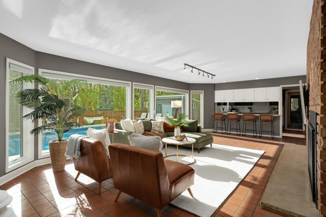 4722 Coventry Road E, Minnetonka, MN 55345