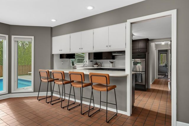 4722 Coventry Road E, Minnetonka, MN 55345