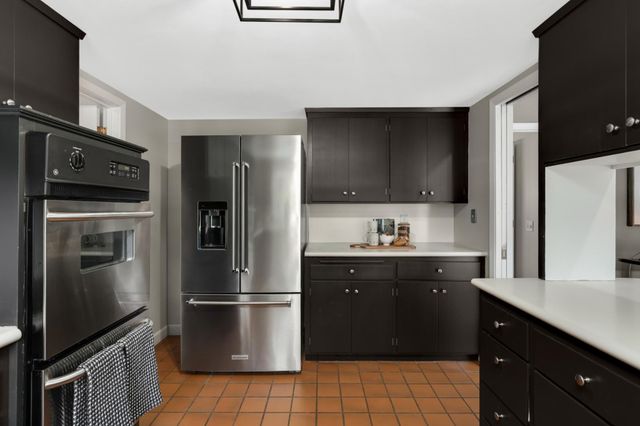 4722 Coventry Road E, Minnetonka, MN 55345