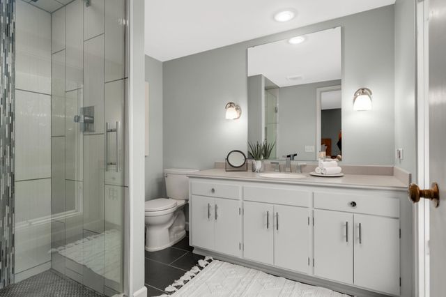 4722 Coventry Road E, Minnetonka, MN 55345