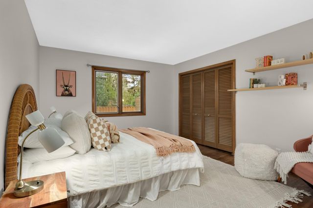 4722 Coventry Road E, Minnetonka, MN 55345