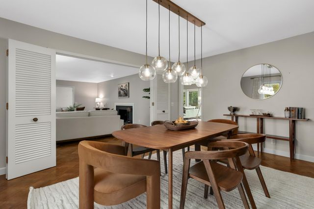 4722 Coventry Road E, Minnetonka, MN 55345