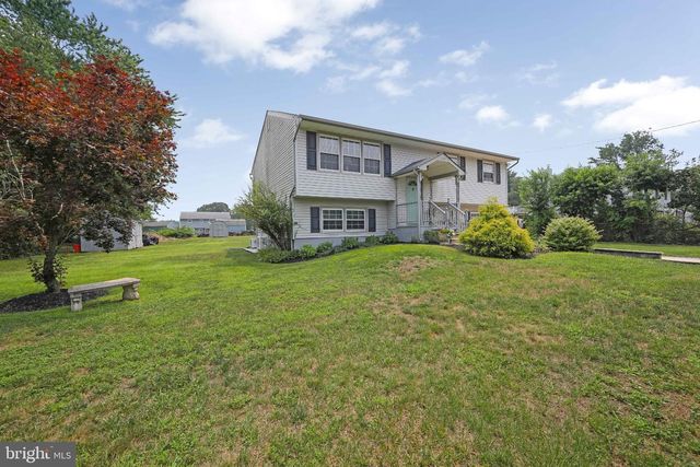 2109 BERKELEY DR, Vineland, NJ 08361