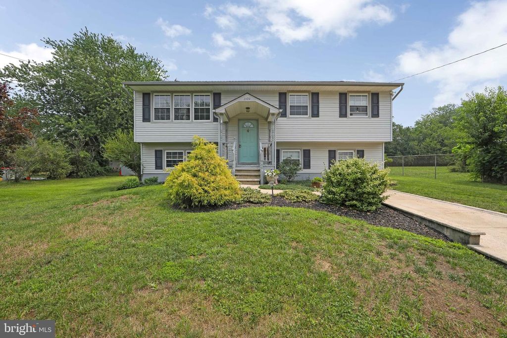 2109 BERKELEY DR, Vineland, NJ 08361