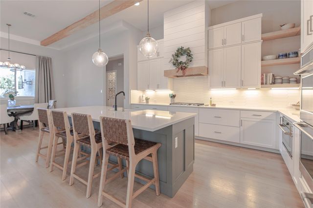 105 Taylor Creek WAY, Liberty Hill, TX 78642