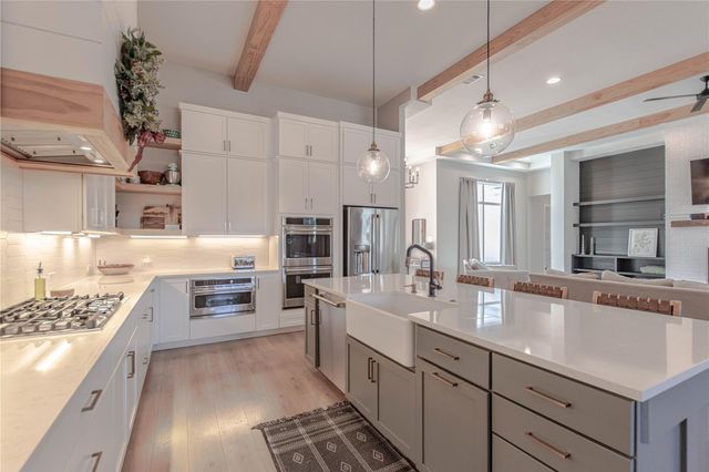 105 Taylor Creek WAY, Liberty Hill, TX 78642