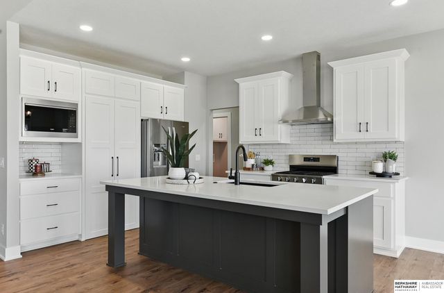 16718 Mormon Street, Bennington, NE 68007