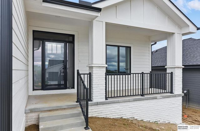 16718 Mormon Street, Bennington, NE 68007