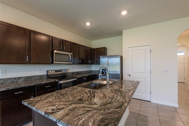 34310 REDWOOD DAWN LANE, Wesley Chapel, FL 33543
