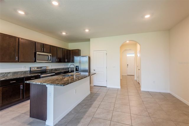 34310 REDWOOD DAWN LANE, Wesley Chapel, FL 33543