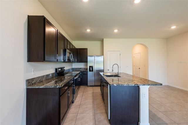 34310 REDWOOD DAWN LANE, Wesley Chapel, FL 33543