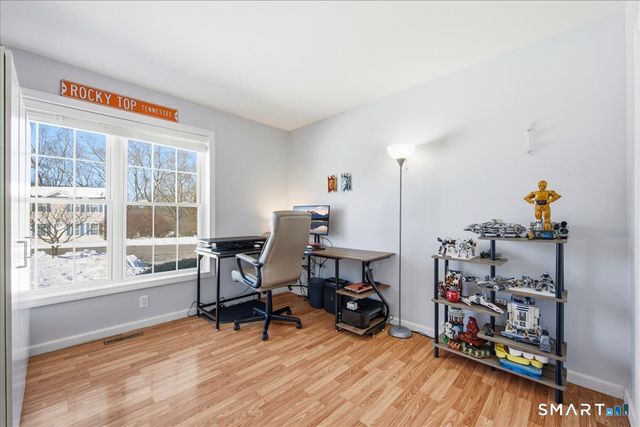 76 Alice St Extension, Norwich, CT 06360