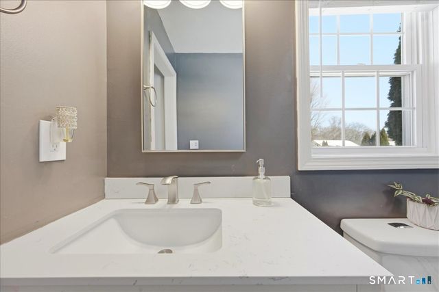 76 Alice St Extension, Norwich, CT 06360