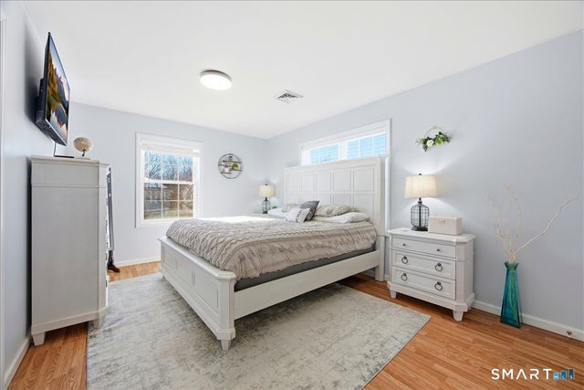 76 Alice St Extension, Norwich, CT 06360