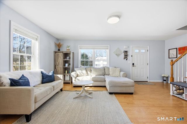 76 Alice St Extension, Norwich, CT 06360