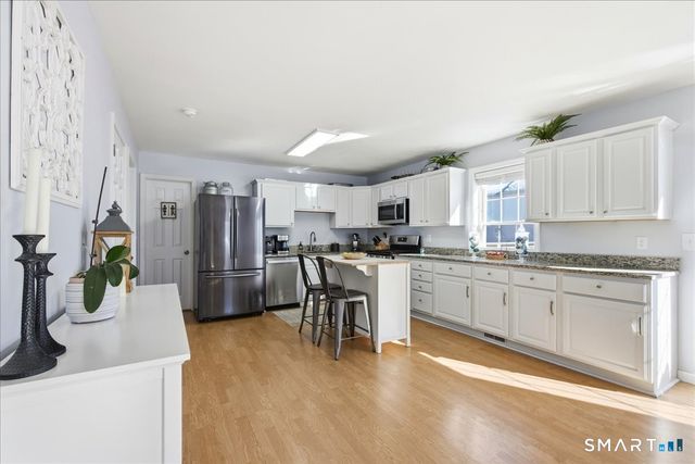 76 Alice St Extension, Norwich, CT 06360