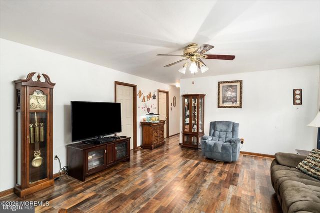 48 Tower Road, Cream Ridge, NJ 08514
