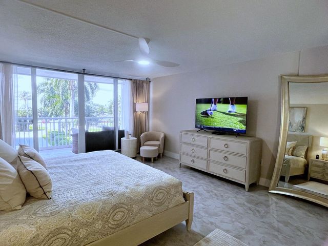 3546 S Ocean Boulevard 316, South Palm Beach, FL 33480