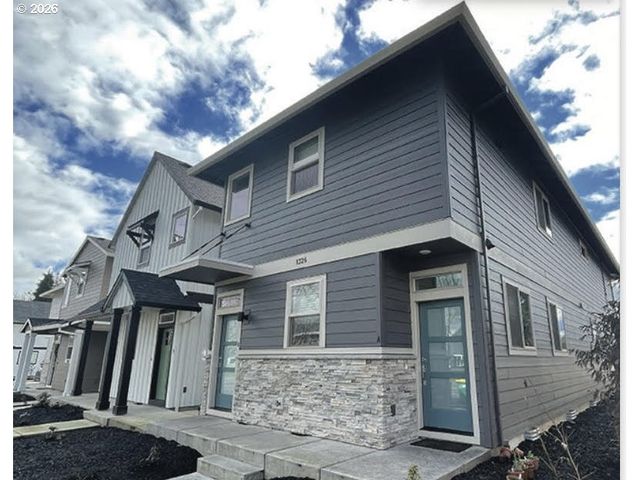 1270 PACIFIC Ave, Forest Grove, OR 97116