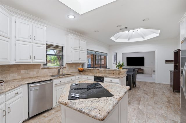 1363 Cross Timber Drive, Southlake, TX 76092