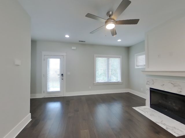 1244 Hillwood Private Cv, Nashville, TN 37209