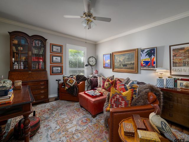 900 Derrick Ct, Tyler, TX 75703