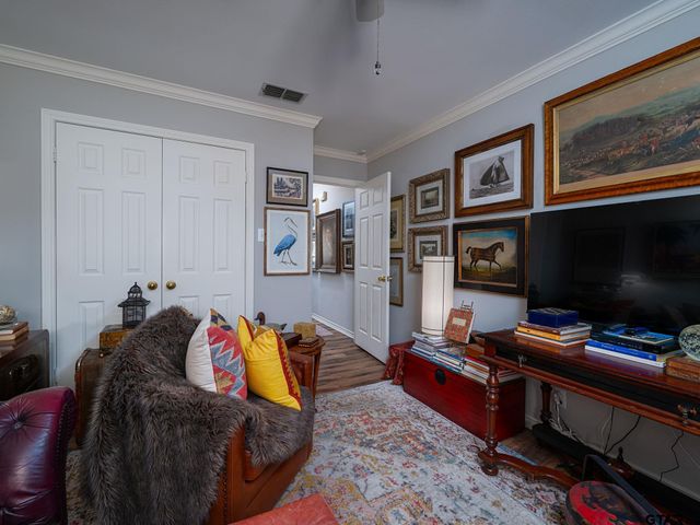 900 Derrick Ct, Tyler, TX 75703