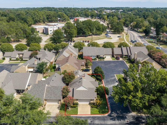 900 Derrick Ct, Tyler, TX 75703