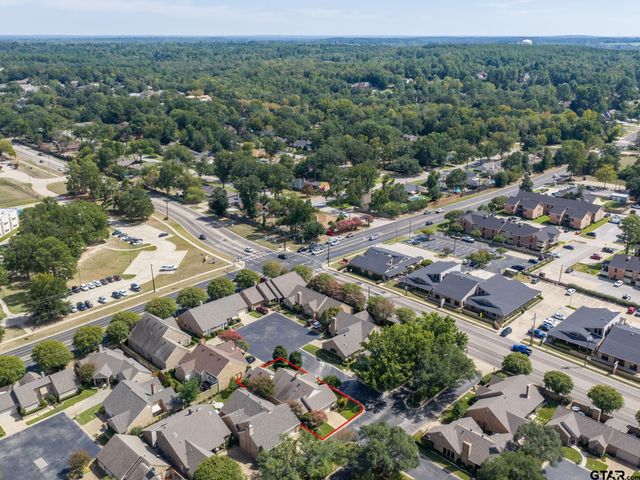900 Derrick Ct, Tyler, TX 75703