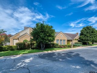 900 Derrick Ct, Tyler, TX 75703