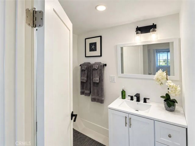 111 Avenida Patero De Oro B, San Clemente, CA 92672