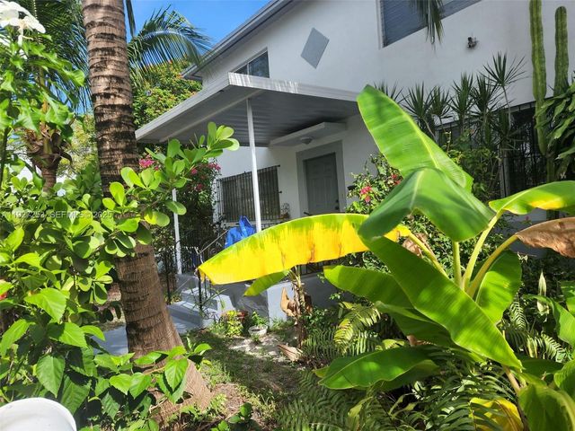 364 SW 11th St, Miami, FL 33130