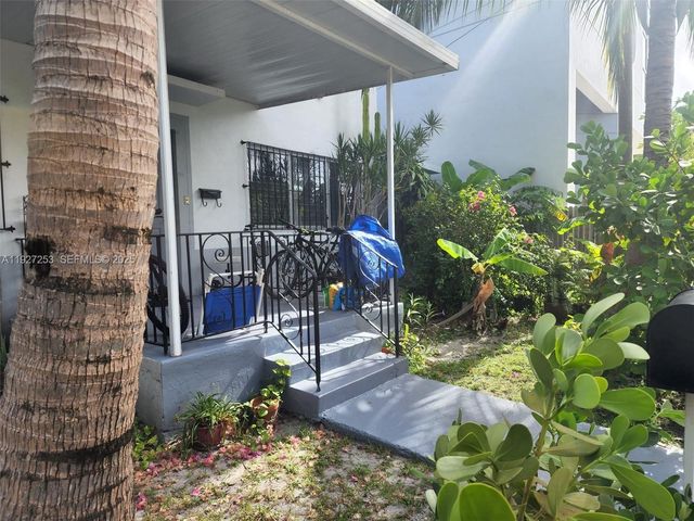 364 SW 11th St, Miami, FL 33130