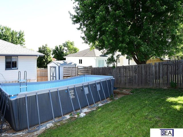 12811 Ogden Street, Omaha, NE 68164