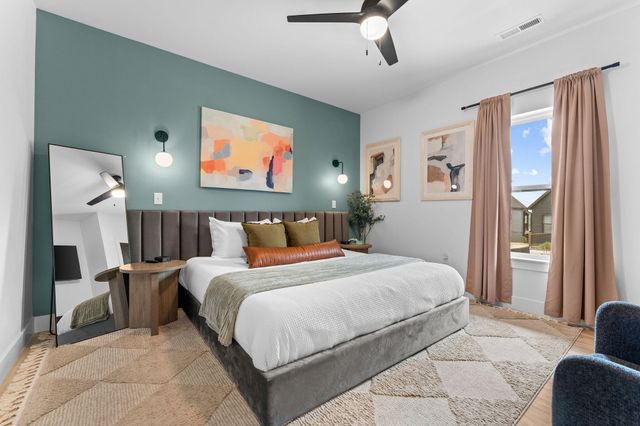 355 Poolside Pass 12, Hollister, MO 65672