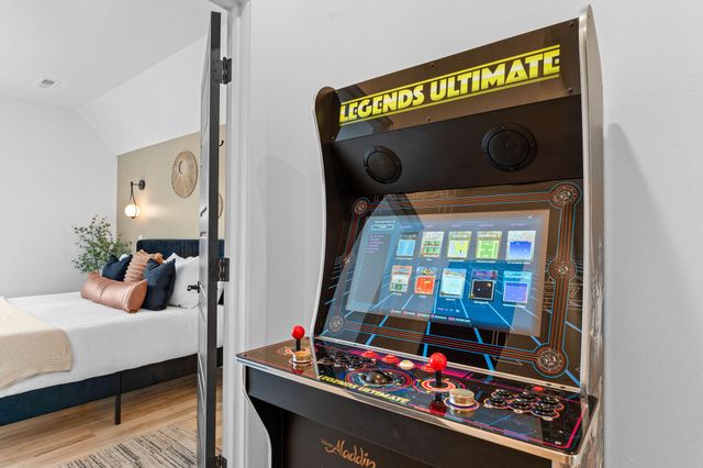 355 Poolside Pass 12, Hollister, MO 65672